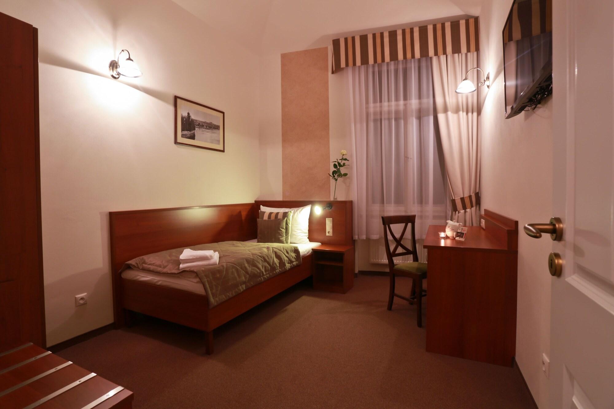 Hotel Svaty Jan Praga Esterno foto