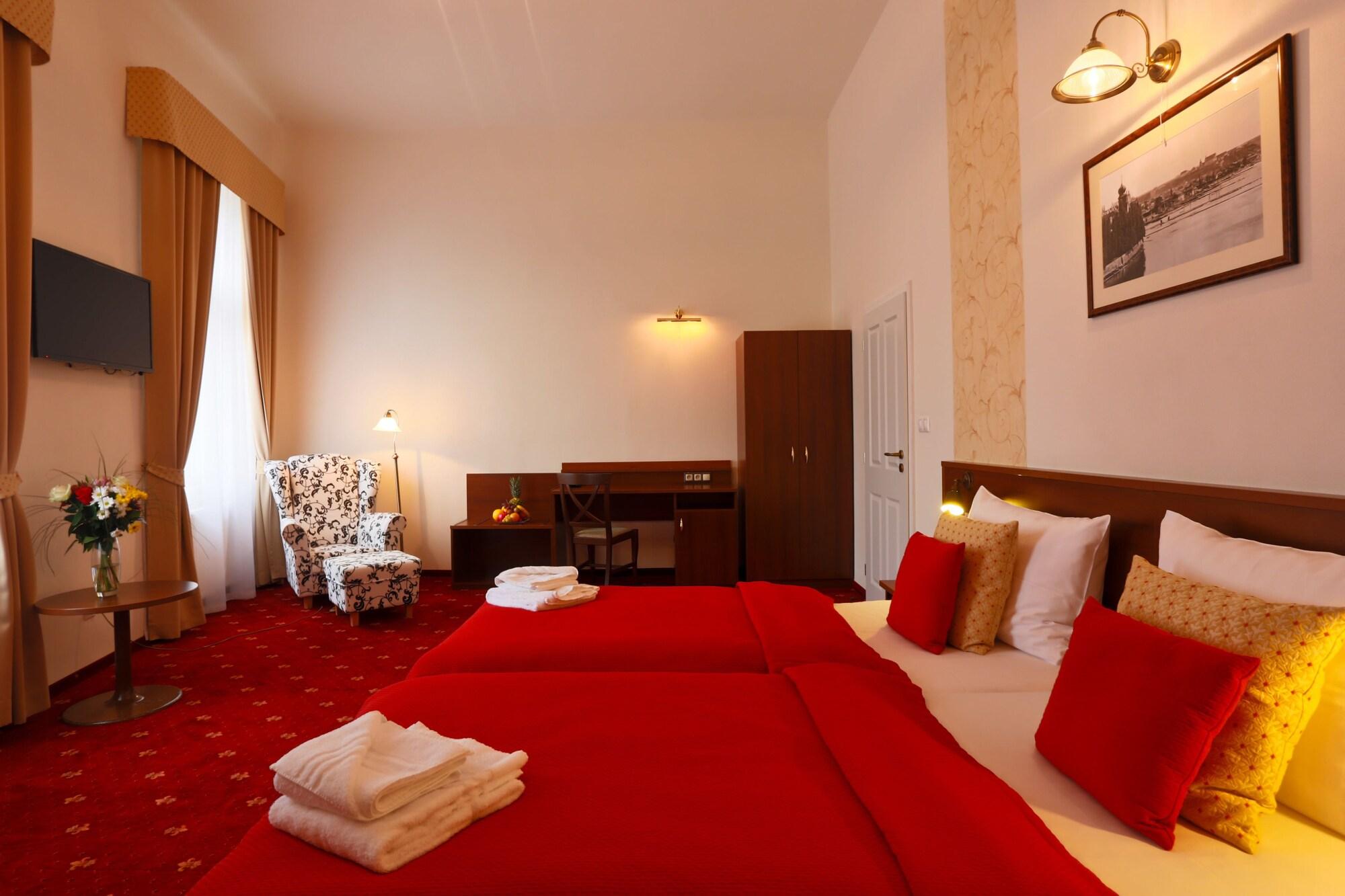 Hotel Svaty Jan Praga Esterno foto