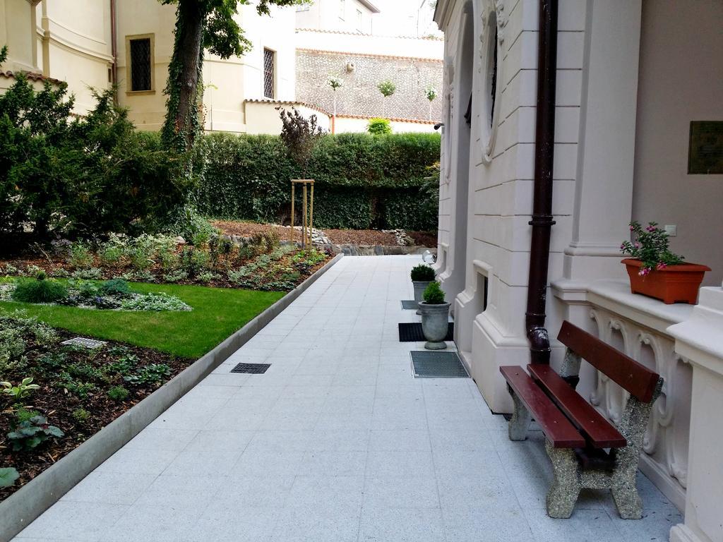 Hotel Svaty Jan Praga Esterno foto
